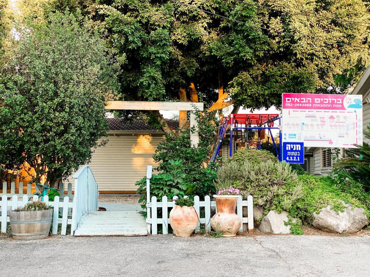 Etzel Tami Hospitality Hotel Neot Golan Bagian luar foto