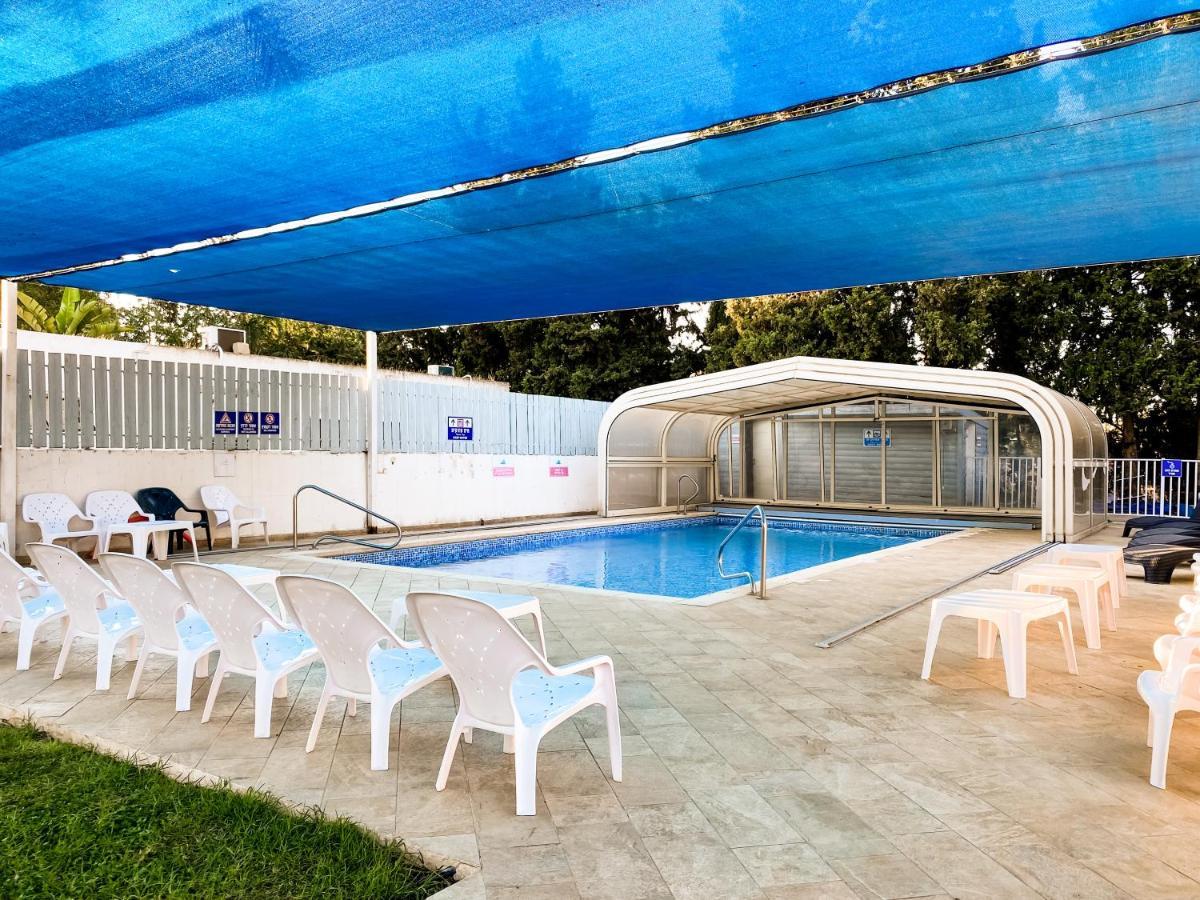 Etzel Tami Hospitality Hotel Neot Golan Bagian luar foto